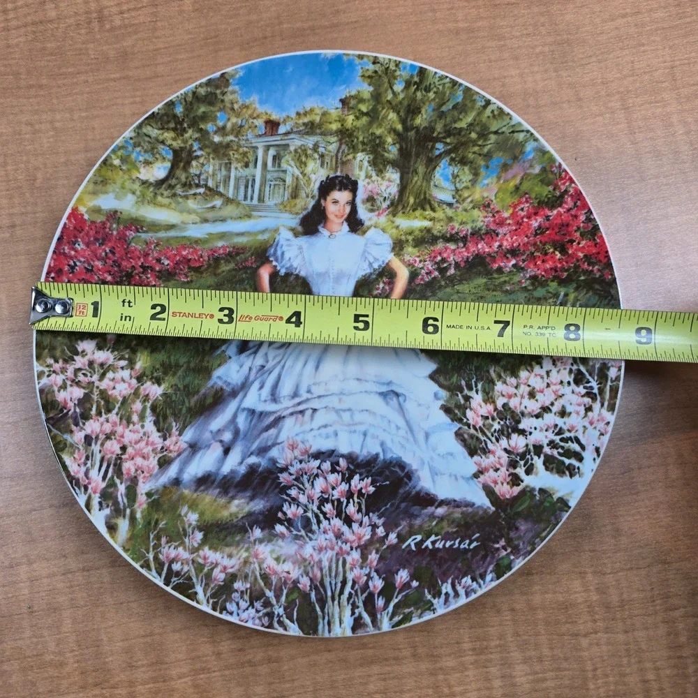 Scarlett Gone with the Wind Collector 8.5